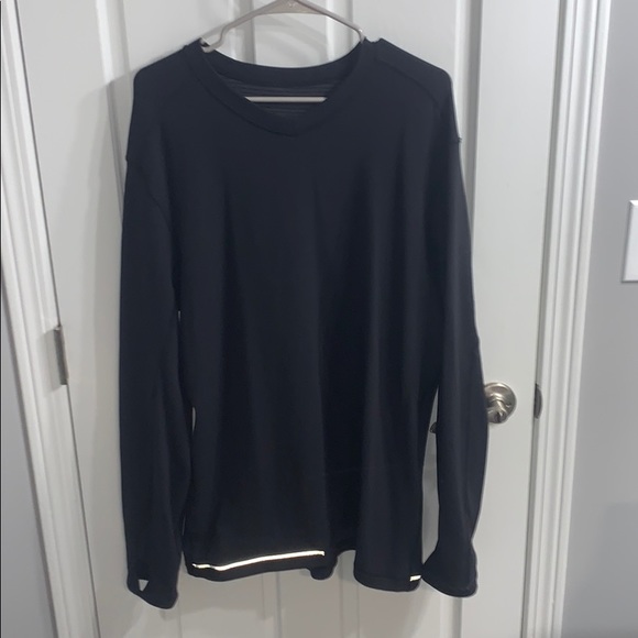 Reversible Lululemon and long sleeve - Picture 1 of 4